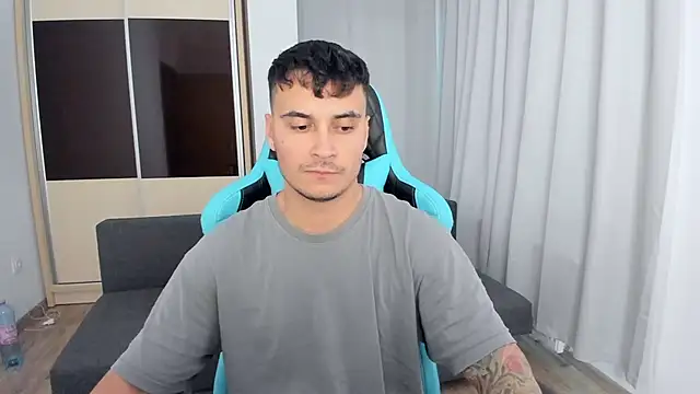 MatMalonne online show from October 17, 2025, 1:46 pm