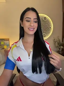 SarahhSmitth1 online show from July 7, 2026, 10:46 pm