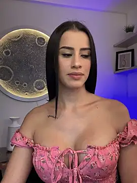 Snapshot of SarahhSmitth1 chatting on February 24, 2025, 10:14 pm SarahhSmitth1 online show from February 24, 2025, 10:14 pm