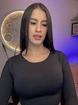 Snapshot of SarahhSmitth1 chatting on March 13, 2025, 10:43 pm SarahhSmitth1 online show from March 13, 2025, 10:43 pm