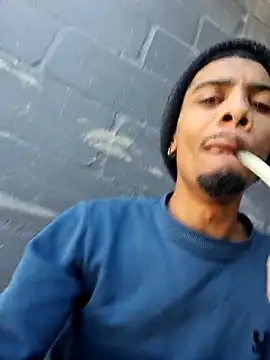 29YOURZ 28  online show from November 4, 2025, 8:51 am