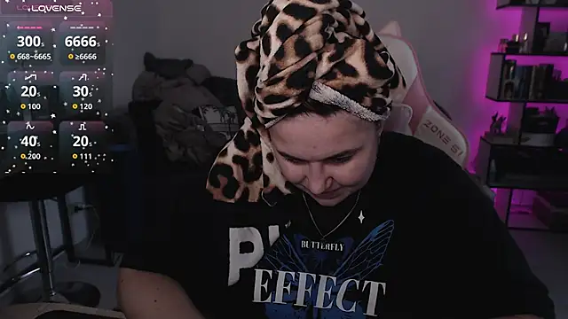 SexyWitch 666 online show from October 24, 2025, 6:45 am