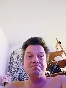 Snapshot of Bigpenis6y chatting on November 27, 2025, 1:00 pm Bigpenis6y online show from November 27, 2025, 1:00 pm