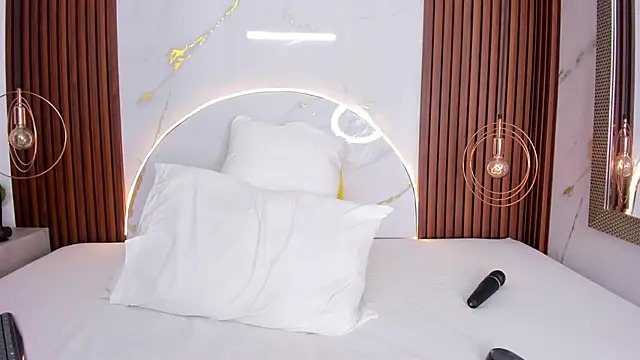 miamiller69 online show from September 21, 2025, 4:17 am