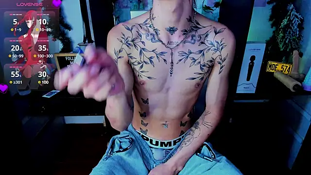 Snapshot of juniior_2311_ chatting on March 5, 2025, 6:45 pm juniior 2311 online show from March 5, 2025, 6:45 pm