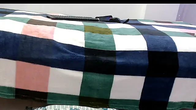 evaleribigtits18 online show from November 12, 2025, 7:29 pm