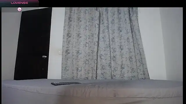 Snapshot of Laila_Laly chatting on November 6, 2025, 8:13 pm Laila Laly online show from November 6, 2025, 8:13 pm