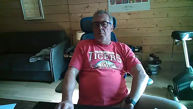 lelohop online show from October 16, 2025, 11:51 am