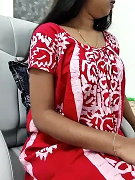Snapshot of yhona_darling chatting on May 15, 2026, 8:01 am yhona darling online show from May 15, 2026, 8:01 am