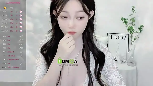 Snapshot of Happy-Minnie chatting on December 22, 2024, 9:53 pm Happy-Minnie online show from December 22, 2024, 9:53 pm