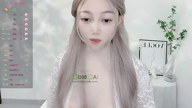 Snapshot of Happy-Minnie chatting on January 6, 2025, 8:03 am Happy-Minnie online show from January 6, 2025, 8:03 am