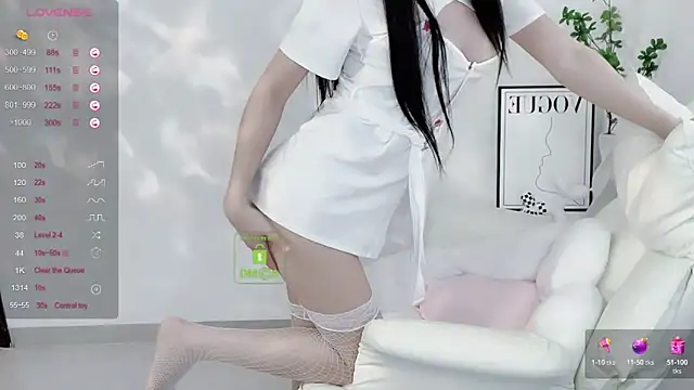 Snapshot of Happy-Minnie chatting on December 3, 2024, 2:09 am Happy-Minnie online show from December 3, 2024, 2:09 am