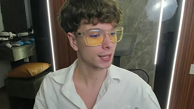 calvin love you online show from July 3, 2026, 3:07 pm