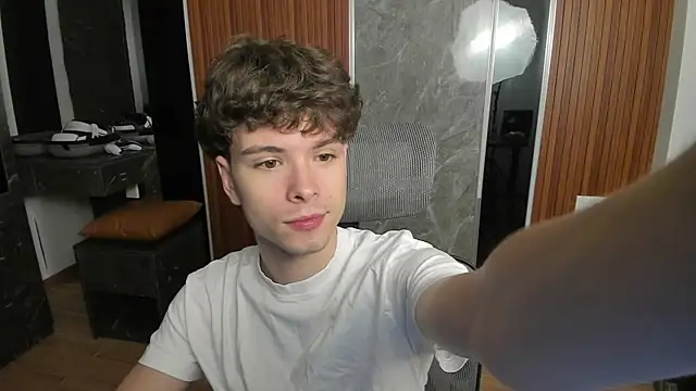 calvin love you online show from June 28, 2026, 2:12 pm