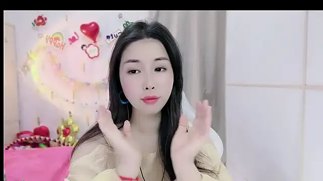 Snapshot of HK_angelchloe chatting on November 10, 2025, 1:21 am HK angelchloe online show from November 10, 2025, 1:21 am