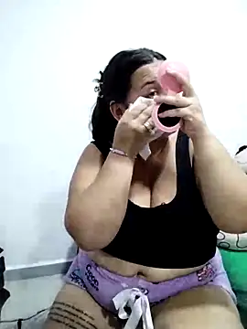 Snapshot of kailyn_bohorquez chatting on March 14, 2025, 1:48 am kailyn bohorquez online show from March 14, 2025, 1:48 am