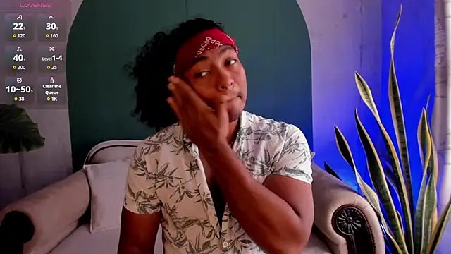 noah jones   online show from November 26, 2025, 4:51 pm