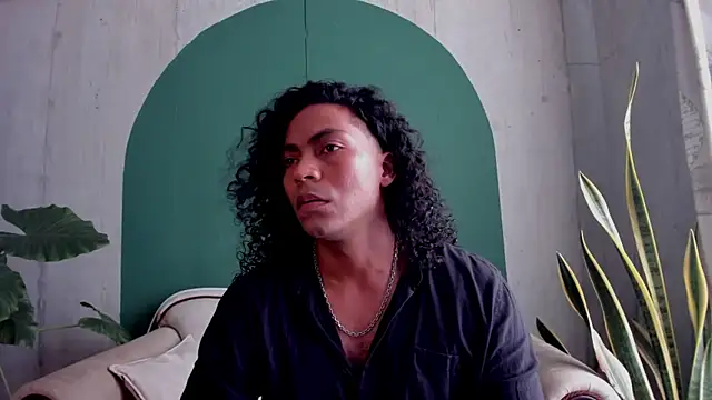 noah jones   online show from November 20, 2025, 6:30 pm