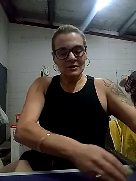 Snapshot of llASHll chatting on November 23, 2025, 3:33 pm llASHll online show from November 23, 2025, 3:33 pm