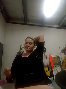 Snapshot of llASHll chatting on November 28, 2025, 7:14 pm llASHll online show from November 28, 2025, 7:14 pm