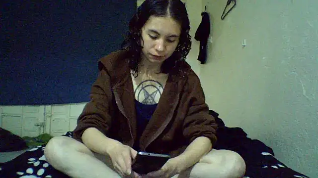 CELEna098rs707 online show from February 18, 2026, 4:54 am