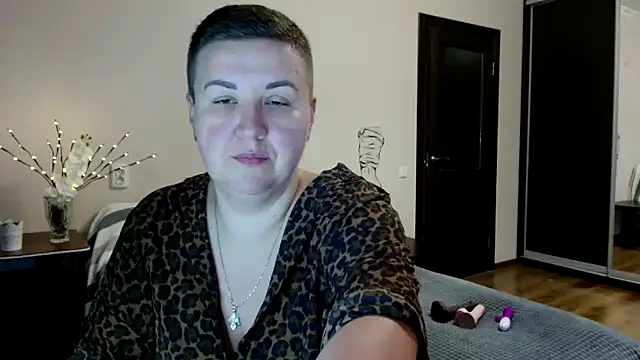 Annet1912 online show from September 26, 2025, 8:10 am