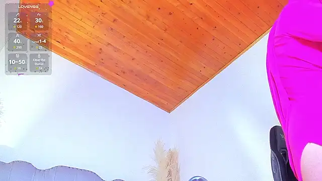 Snapshot of Tahiraa_ chatting on November 19, 2025, 1:22 pm Tahiraa online show from November 19, 2025, 1:22 pm