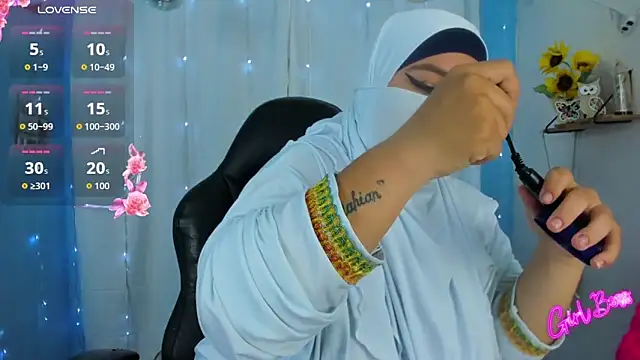 Snapshot of Falak-Yasin chatting on April 30, 2026, 12:01 pm Falak-Yasin online show from April 30, 2026, 12:01 pm