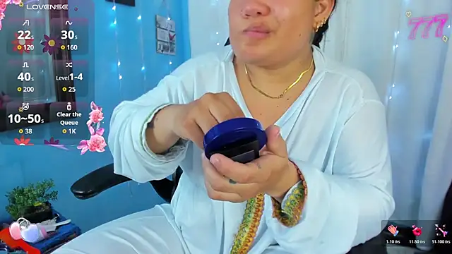 Snapshot of Falak-Yasin chatting on May 14, 2026, 11:51 am Falak-Yasin online show from May 14, 2026, 11:51 am