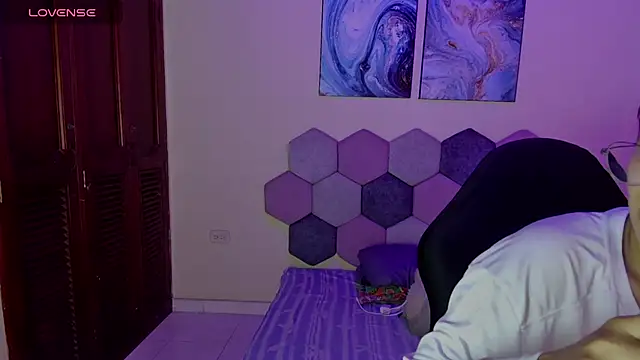 Horny tgn online show from October 13, 2025, 11:56 am