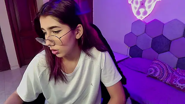 Horny tgn online show from March 21, 2025, 5:45 pm