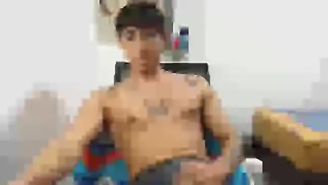 Snapshot of Dillom420 chatting on February 2, 2025, 8:45 am Dillom420 online show from February 2, 2025, 8:45 am