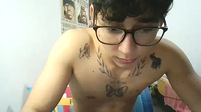 Snapshot of Dillom420 chatting on March 21, 2025, 5:32 am Dillom420 online show from March 21, 2025, 5:32 am