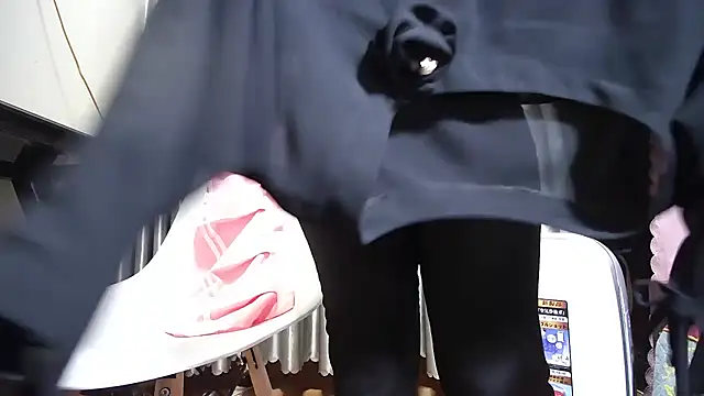 Snapshot of Pussy-sex998 chatting on April 5, 2026, 1:12 am Pussy-sex998 online show from April 5, 2026, 1:12 am