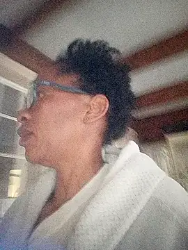 bustybillies online show from October 5, 2025, 3:52 am