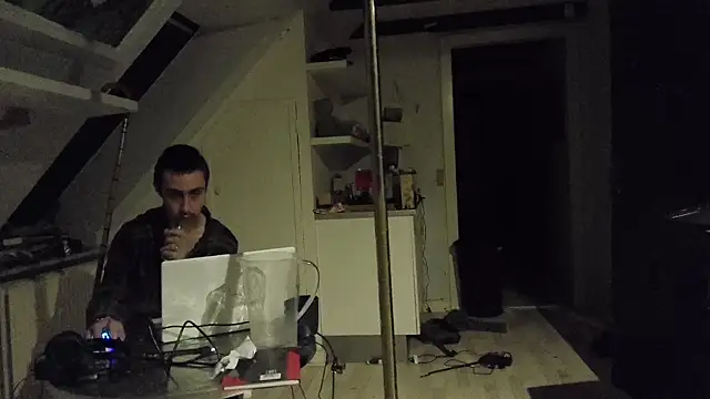 Snapshot of Stephanien chatting on December 3, 2024, 5:17 pm Stephanien online show from December 3, 2024, 5:17 pm