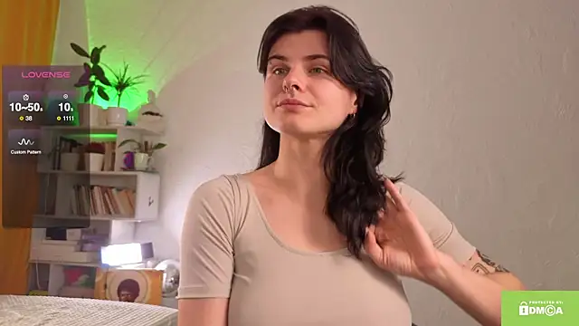 Snapshot of ginavontease chatting on November 20, 2025, 3:23 pm ginavontease online show from November 20, 2025, 3:23 pm