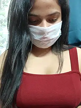 Myloveurvi online show from April 7, 2026, 5:04 pm