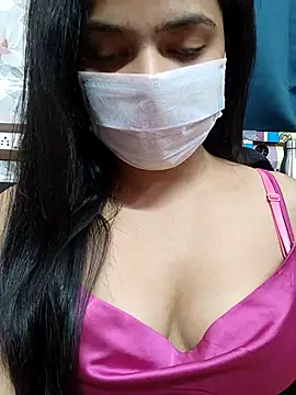 Snapshot of Myloveurvi chatting on July 22, 2026, 5:37 pm Myloveurvi online show from July 22, 2026, 5:37 pm