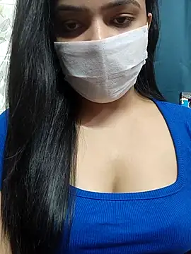 Snapshot of Myloveurvi chatting on July 9, 2026, 6:18 pm Myloveurvi online show from July 9, 2026, 6:18 pm