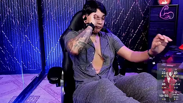 Snapshot of ZhoeStrong chatting on February 15, 2026, 7:02 pm ZhoeStrong online show from February 15, 2026, 7:02 pm