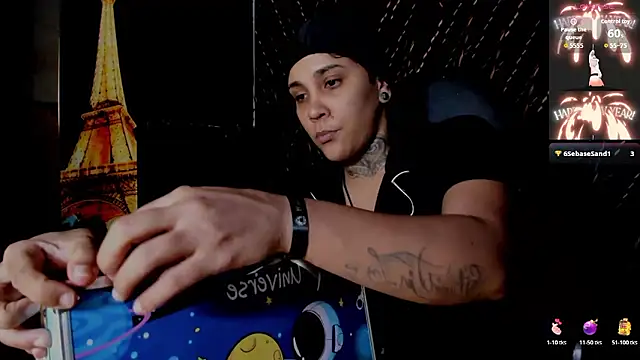 Snapshot of ZhoeStrong chatting on January 10, 2026, 11:33 pm ZhoeStrong online show from January 10, 2026, 11:33 pm