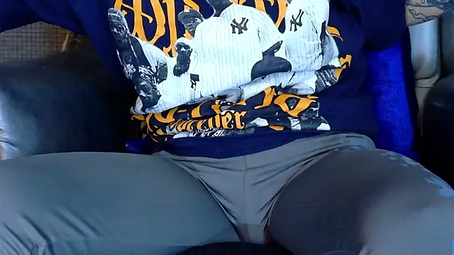 Snapshot of LusstCruella chatting on February 3, 2026, 1:38 pm LusstCruella online show from February 3, 2026, 1:38 pm