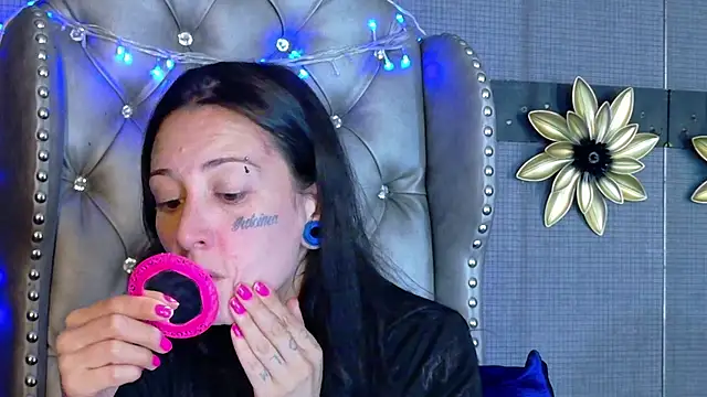 Snapshot of LusstCruella chatting on January 10, 2026, 3:18 pm LusstCruella online show from January 10, 2026, 3:18 pm