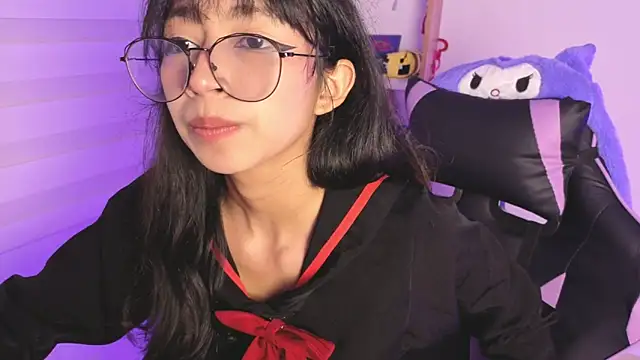 Snapshot of Yommi_Winx chatting on November 13, 2025, 12:36 am Yommi Winx online show from November 13, 2025, 12:36 am