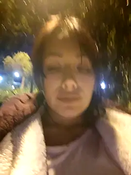 Snapshot of Lau1127 chatting on October 7, 2025, 12:55 am Lau1127 online show from October 7, 2025, 12:55 am