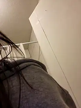 Snapshot of Lau1127 chatting on September 10, 2025, 2:32 am Lau1127 online show from September 10, 2025, 2:32 am