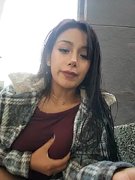 Snapshot of Lau1127 chatting on October 11, 2025, 10:33 pm Lau1127 online show from October 11, 2025, 10:33 pm