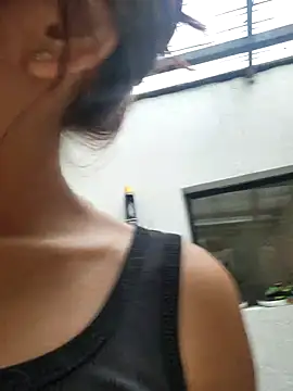 Snapshot of Lau1127 chatting on February 7, 2026, 2:58 pm Lau1127 online show from February 7, 2026, 2:58 pm