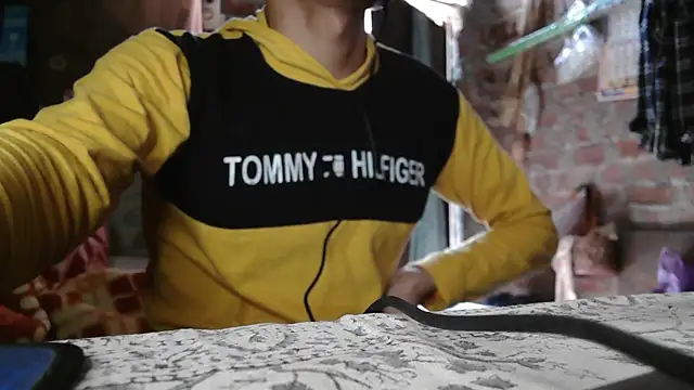 Snapshot of Dreamdaze2025 chatting on April 9, 2026, 5:09 am Dreamdaze2025 online show from April 9, 2026, 5:09 am